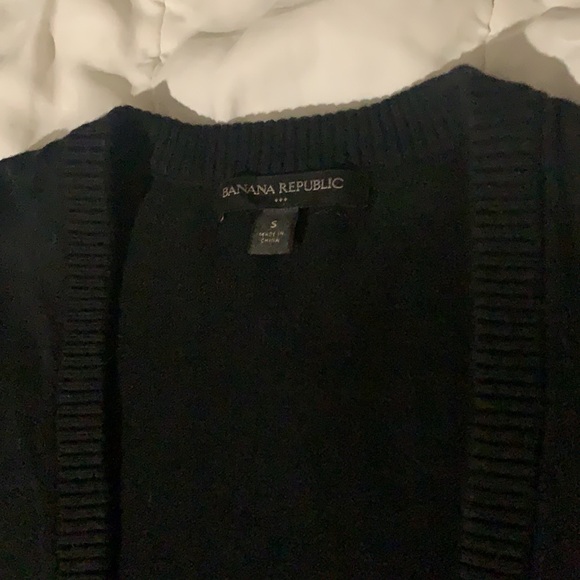 Banana Republic black zip up cardigan with faux leather pockets - Picture 4 of 6